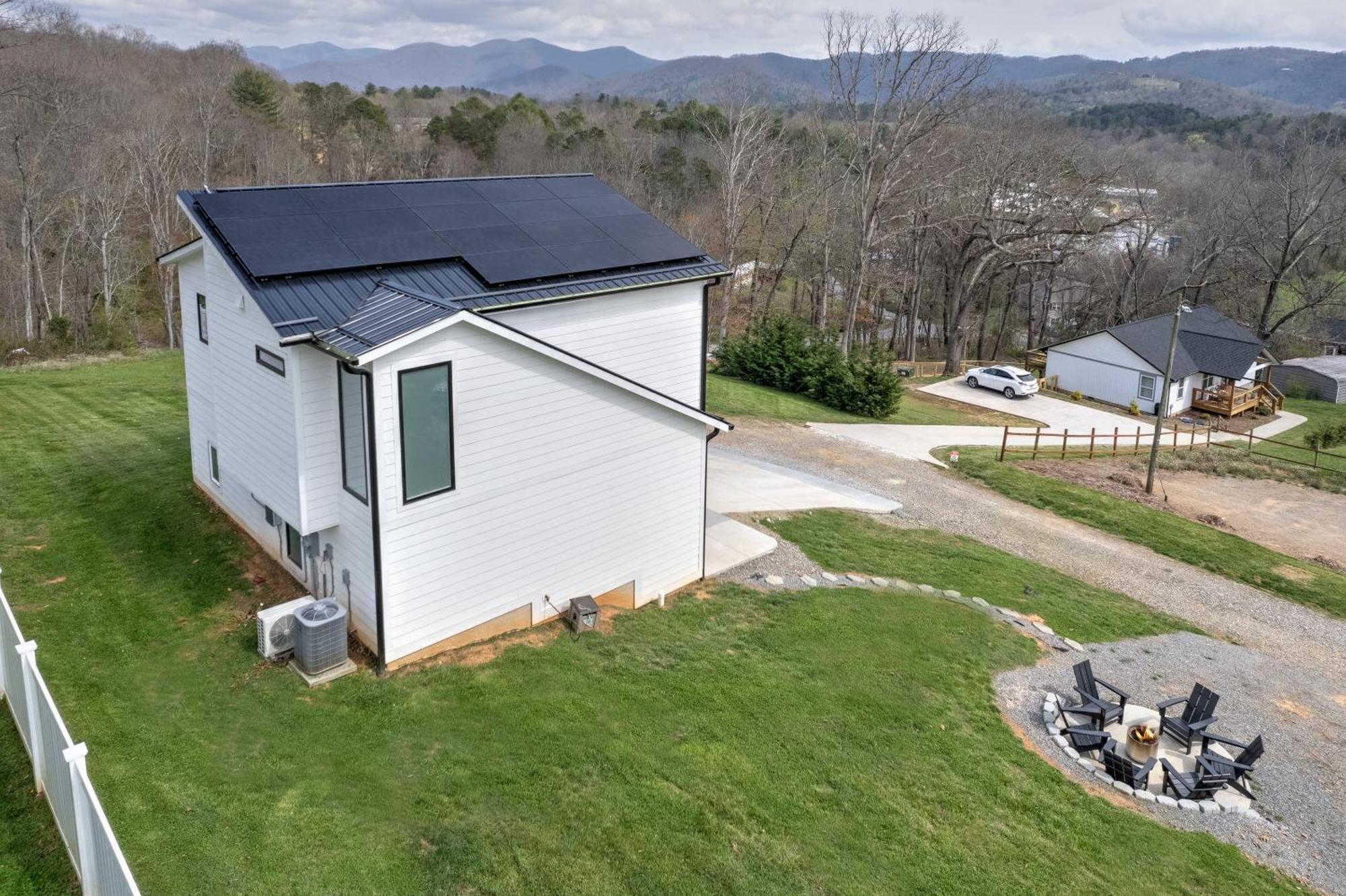 Mon Tresor, Modern Mountain Views With Deck Villa Weaverville ภายนอก รูปภาพ